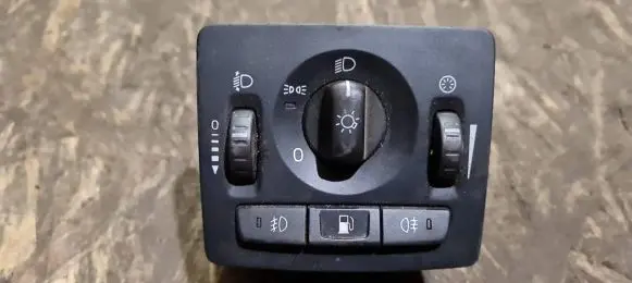 Volvo V50 Light switch 30669736