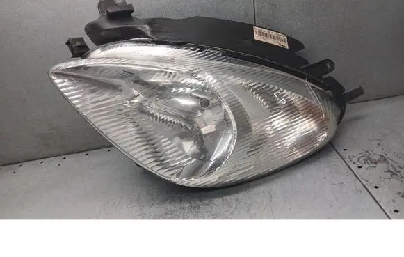 Citroen Xsara Picasso Front reflector 9631495180