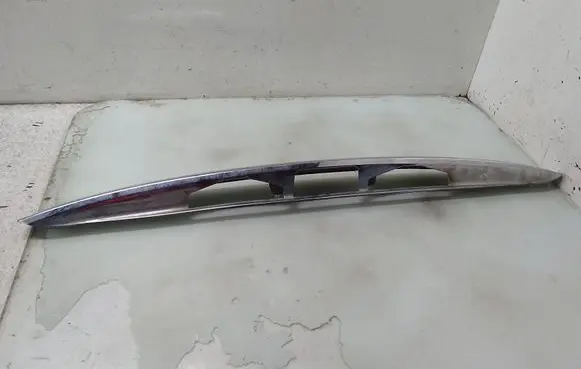 Honda Civic Trunk door license plate light bar
