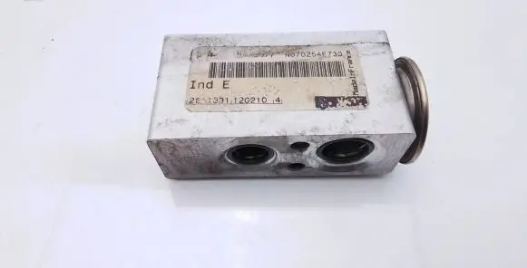 Air conditioning (A/C) expansion valve
