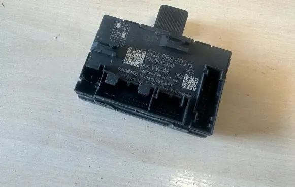 Volkswagen Golf VII Door control unit/module 5Q4959392E