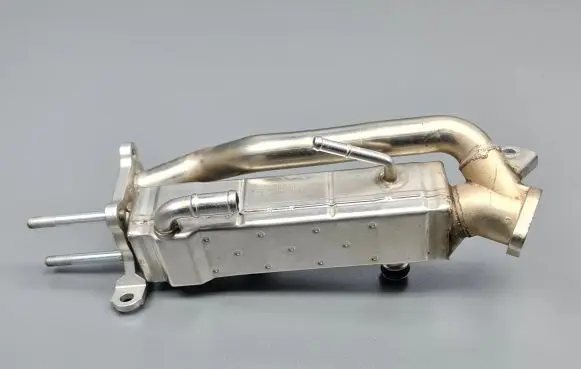 EGR valve cooler