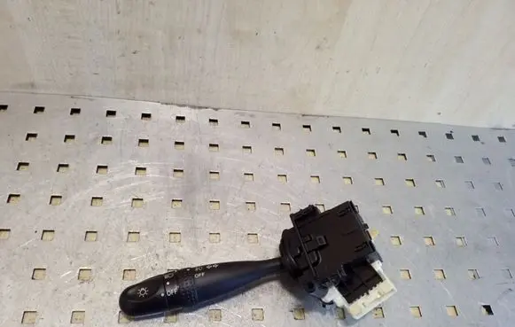 Toyota RAV 4 (XA20) Indicator stalk 173648