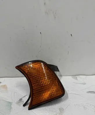 BMW 5 E34 Front indicator light 183270B