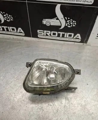 Mercedes-Benz E W211 Front fog light a2118200556