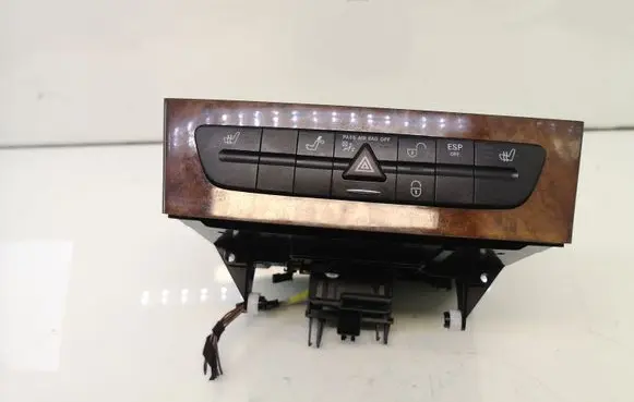 Mercedes-Benz E W211 Hazard light switch A2116830091 A2116800552 6107250001