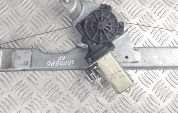 Dacia Sandero Front door window regulator with motor 8200733829
