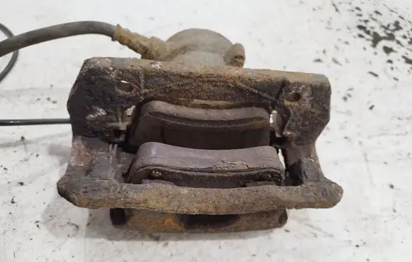 Mercedes-Benz B W245 Front brake caliper