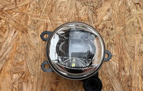 Mitsubishi Outlander IV Front fog light 90206508 L90206506
