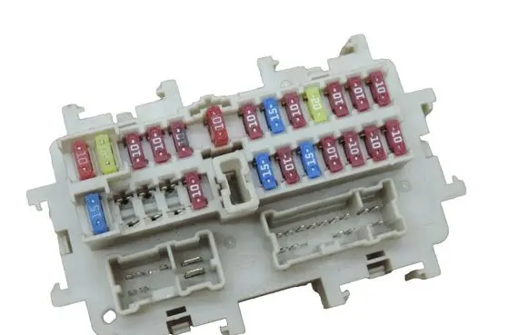 Nissan Navara D40 Fuse box set