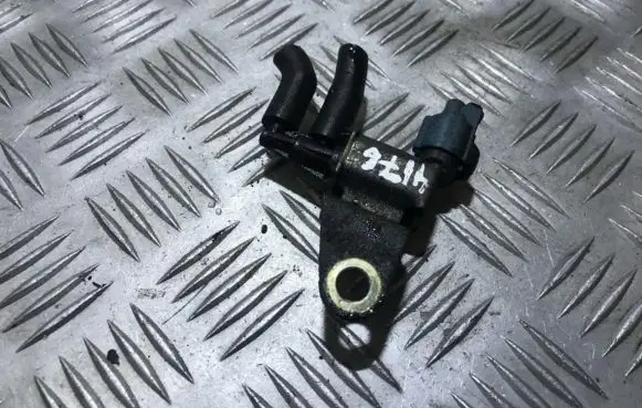 Subaru Outback Turbo solenoid valve k5t548479 4x27