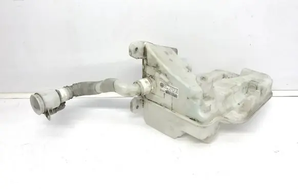 Volkswagen Golf VII Windshield washer fluid reservoir/tank 5Q0955449BE V119051810981