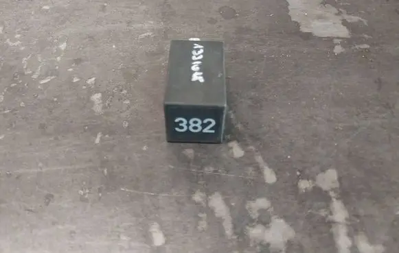 Audi A6 S6 C5 4B Other relay 4D0907131 382