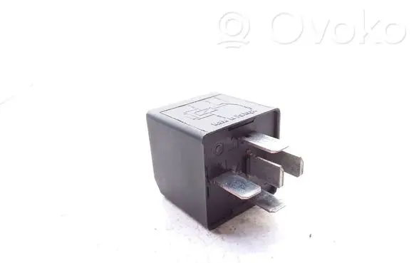 Ford Mondeo Mk III Other relay F0AB14B192AA