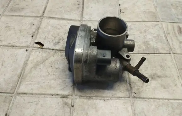 Skoda Fabia Mk1 (6Y) Throttle valve 408238321004 047133062D 5WS02091