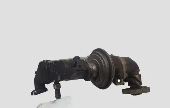 BMW 5 E60 E61 EGR valve cooler 779737104