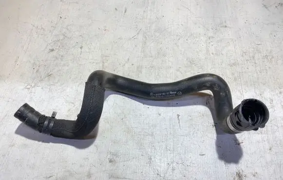 Mercedes-Benz C W205 Engine coolant pipe/hose A2058301902
