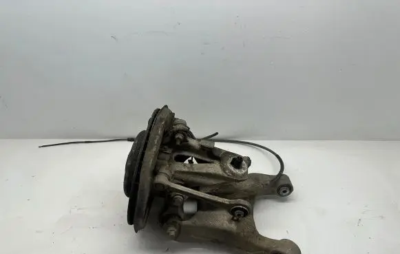 BMW 5 E60 E61 Rear wheel hub