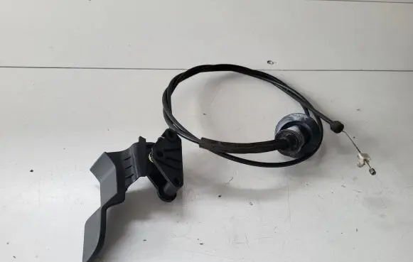 Opel Crossland X Engine bonnet (hood) release handle