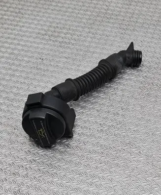 Mercedes-Benz B W245 Oil fill pipe 013715