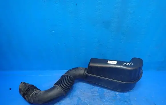 Intake resonator