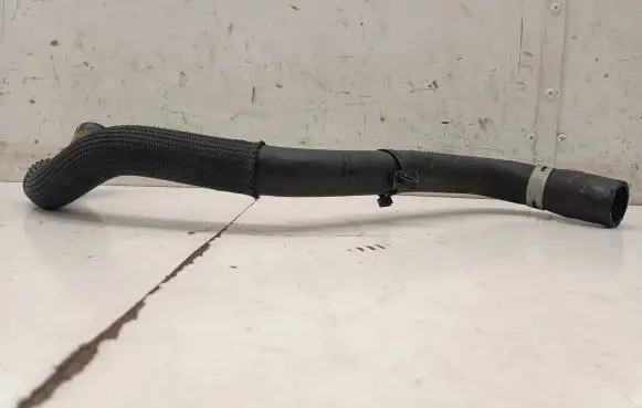 Nissan Qashqai J12 Engine coolant pipe/hose