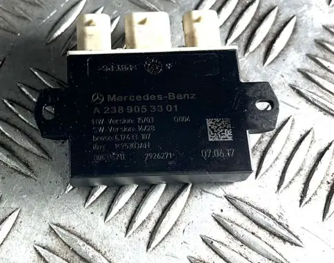 Mercedes-Benz C AMG W205 Trunk lid opening control unit A2389053301 2389053301