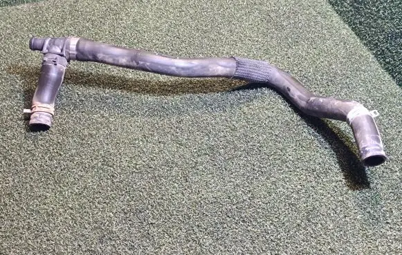 Ford Tourneo Custom Engine coolant pipe/hose