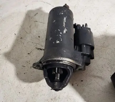 Opel Zafira A Starter motor 0001109015 8162 B0364