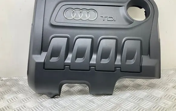 Engine cover (trim)