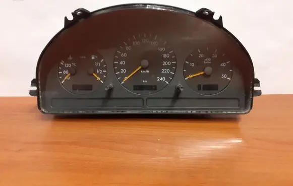 Mercedes-Benz ML W163 Speedometer (instrument cluster) A1635405811 3680