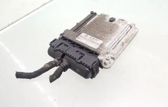 Skoda Octavia Mk2 (1Z) Engine control unit/module 3C0906388 0281012237 03G906016K