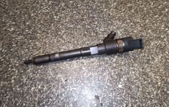Hyundai Tucson LM Fuel injector 0445110258