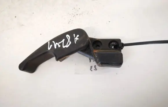 Volkswagen Golf III Engine bonnet (hood) release handle 1h1823533