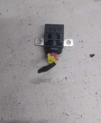 Audi A6 S6 C6 4F Battery relay fuse 4F0915519