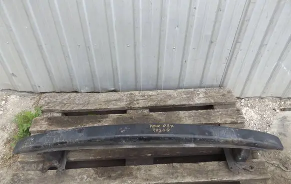 Volkswagen Polo IV 9N3 Front bumper support beam 