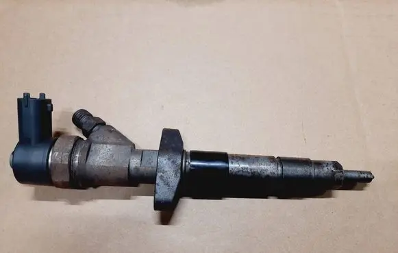Renault Espace III Fuel injector 