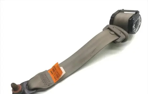Chevrolet Tacuma Rear seatbelt SG-376
