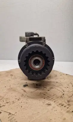 Volkswagen Transporter - Caravelle T5 Air conditioning (A/C) compressor (pump) 7H0820805J 070903201E