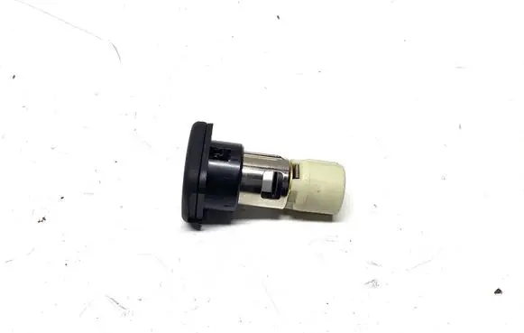 Mazda CX-3 Cigarette lighter front 