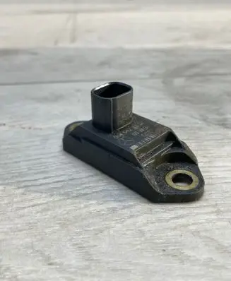 Mercedes-Benz ML W164 Acceleration sensor 0045423518 05W39