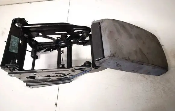 Skoda Octavia Mk2 (1Z) Armrest 1z0864207