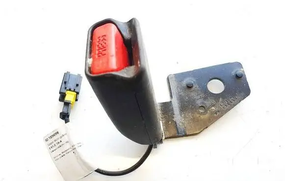 Citroen DS4 Rear seatbelt buckle 96748537xt