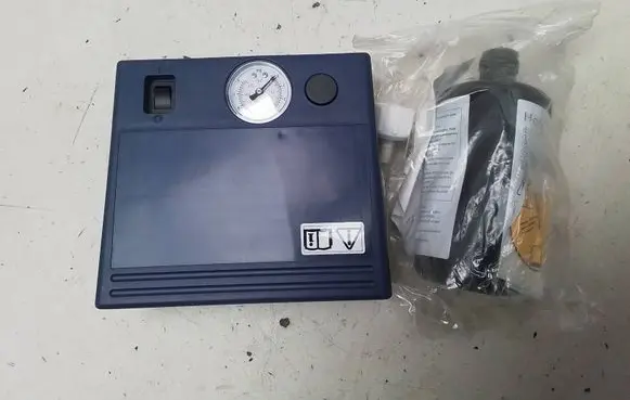 Honda Civic Tire air pump compressor 88696 021553 04071796A2