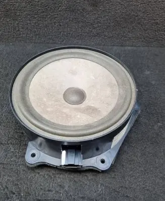 Audi A2 Front door speaker 8Z0035411