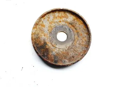 Coil spring mount
