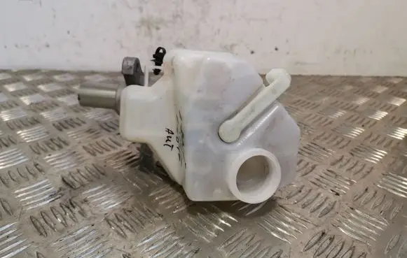 Jaguar E-Pace Master brake cylinder