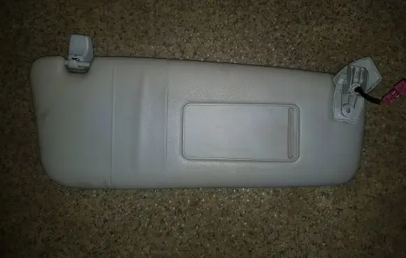 BMW 5 E60 E61 Sun visor 7066650