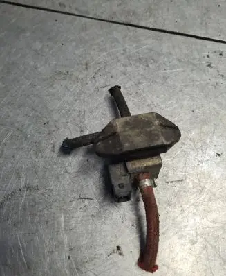 Volkswagen Golf IV Turbo solenoid valve 028906283F