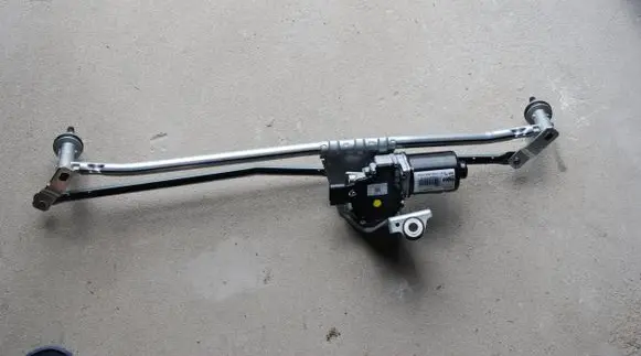 Iveco Daily 6th gen Front wiper linkage and motor W000051914
